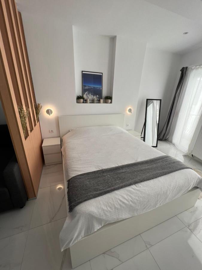 Modern 1-Bedroom Apartment In The City Center 테살로니키 외부 사진